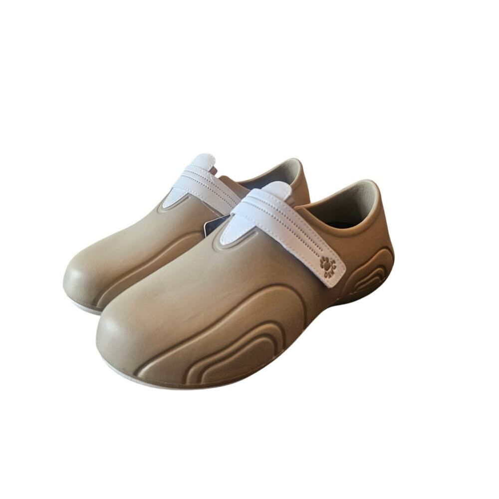 Dawgs Women's Ultralite Golf Shoes Tan White Size 10 NWT Athleisure Golfcore